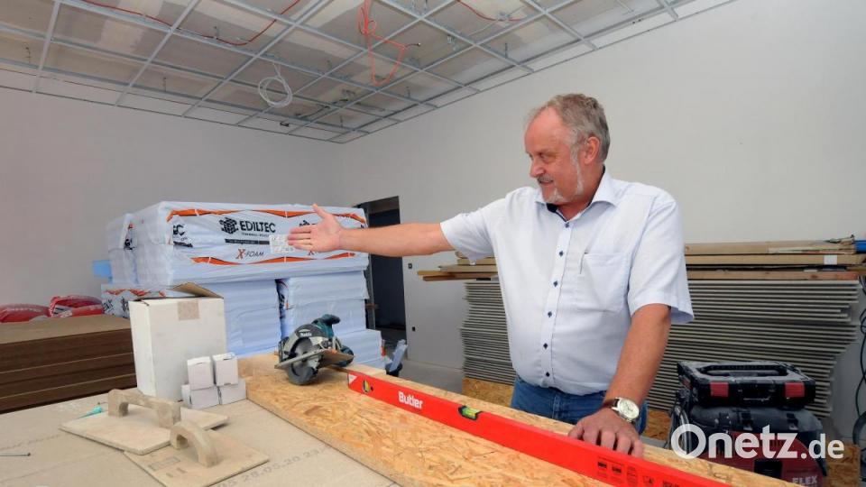 Bürgermeister Anton Peter auf der Baustelle. Bild: Stephan Huber