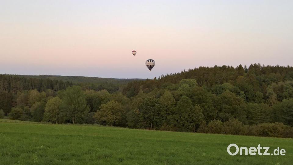 Die Ballone sanken immer tiefer. Bild: rpp