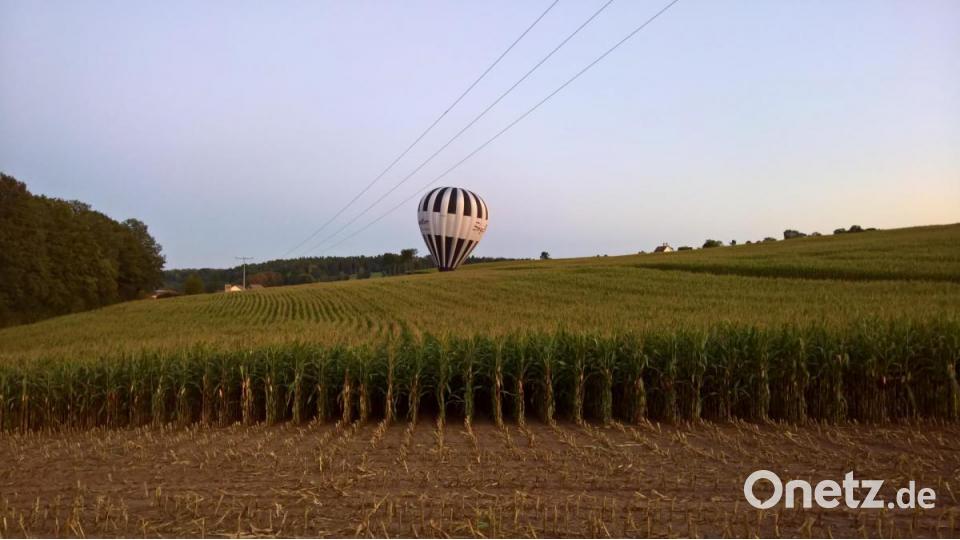 Der Ballonaufbau beginnt umzukippen, als die Luft nachlässt. Bild: rpp