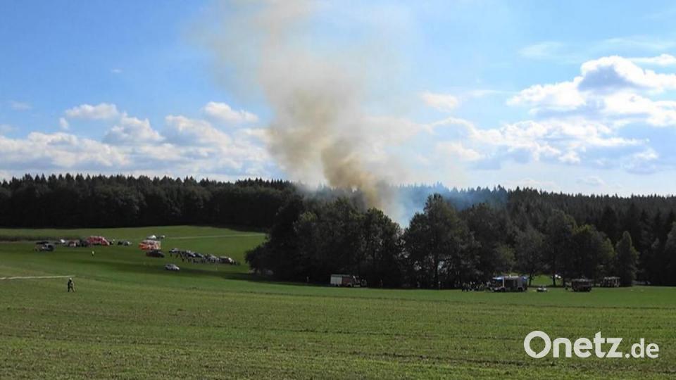 Die Rauchsäule war schon von Weitem zu sehen. Bild: nic