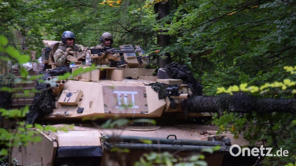 Geschickt in Stellung gebracht lauert die Besatzung dieses Kampfpanzers vom Typ Abrams M1 auf ihre Beute - natürlich mit dem Lasersystem Miles. Bild: bö