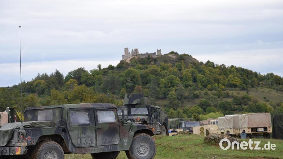 Gleich hinter der Hohenburg bei der ehemaligen Ortschaft Viehausen haben die US Streitkräfte ihr Hauptquartier für die Großübung Combined Resvolve XIV aufgeschlagen. Bild: bö