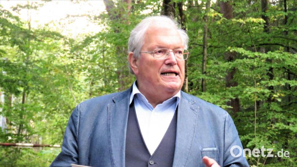 Professor Dr. Hubert Weiger, heute 73 Jahre alt, Ehrenvorsitzender im Bund Naturschutz Bayern und bundesweit als Umweltschützer unterwegs, ist sehr stolz auf seine Mitstreiter im Landkreis Tirschenreuth, die den Teichelberg vor dem Basaltabbau gerettet haben. Bild: ubb