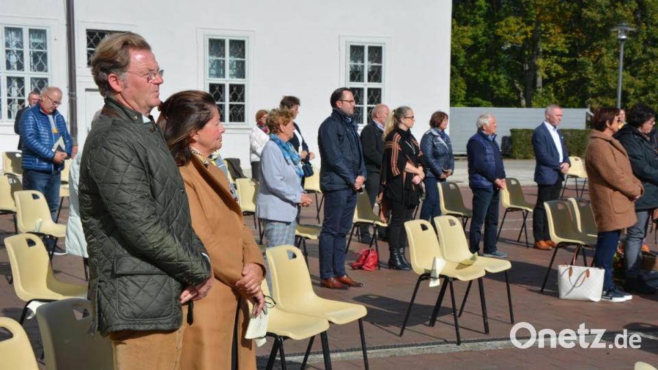 Zahlreich waren die Gläubigen zum Festgottesdienst gekommen. Bild: jr