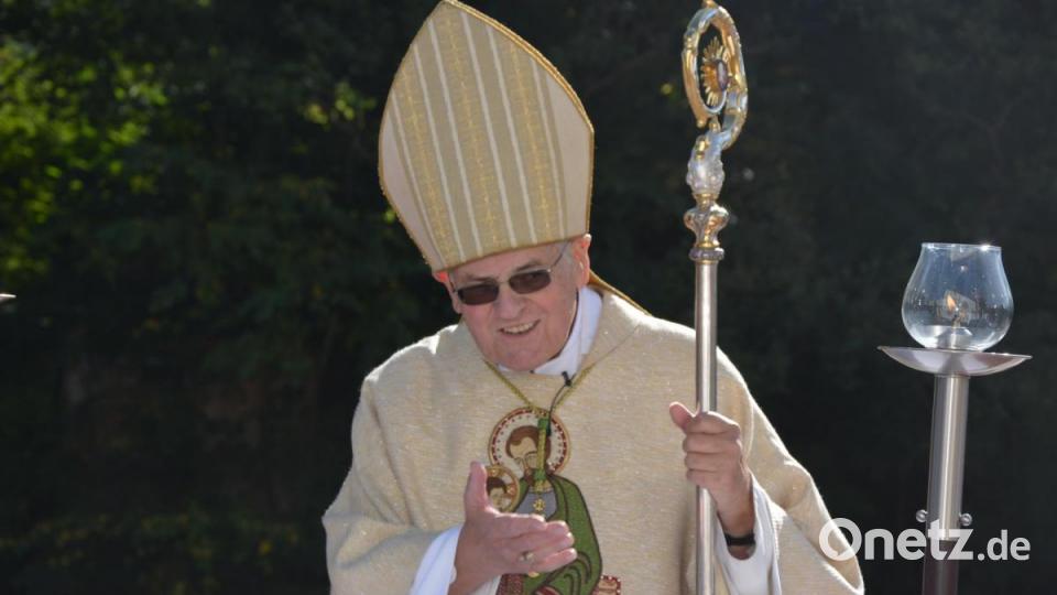 Sehr persönlich hielt Abtpräses Wolfgang Wiedermann aus dem Zisterzienserstift Zwettl (Österreich) seine Predigt und dankte für die jahrzehntelange Freundschaft. Bild: jr
