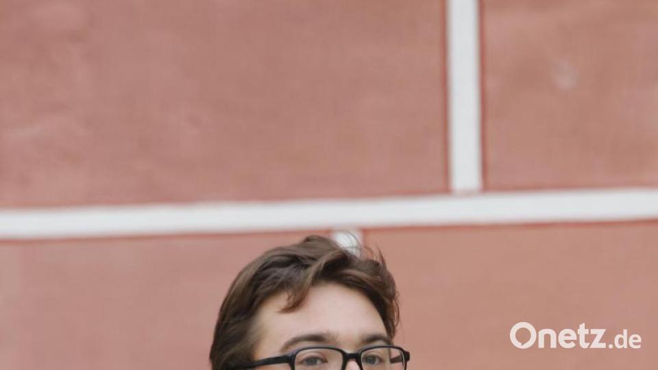 Stefan Dietl, Bezirksvorsitzender von Verdi, schickte deutliche Worte an die Arbeitgeber: &quot;Es ist die Verweigerungshaltung der öffentlichen Arbeitgeber, die uns zu Streiks zwingt.&quot; Bild: mfh