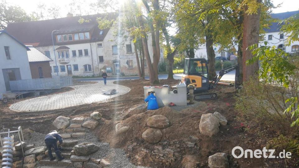 Die Kinder wurden nicht vergessen: An der gut gelungenen Bachausweitung im Norden ist ein schöner Wasserspielplatz entstanden. Bild: ld