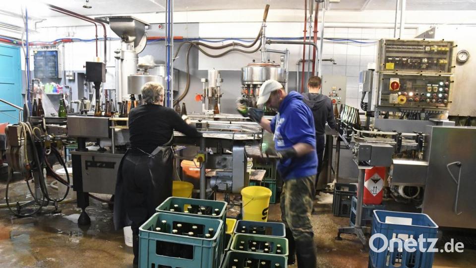 Eindrücke aus der Obstverwertung Rösel. Bild: Petra Hartl