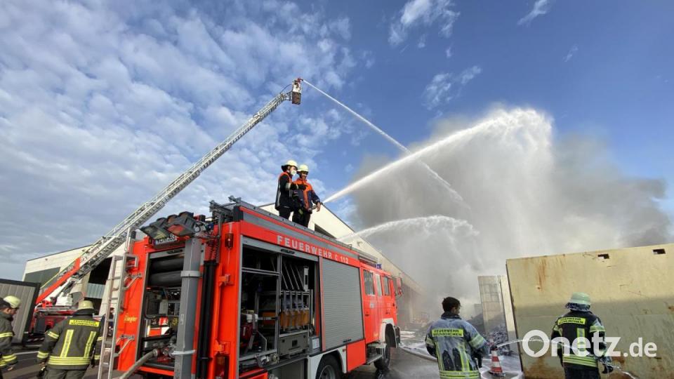 Brand Reifenverwertungsanlage Bild: Gustl Beer