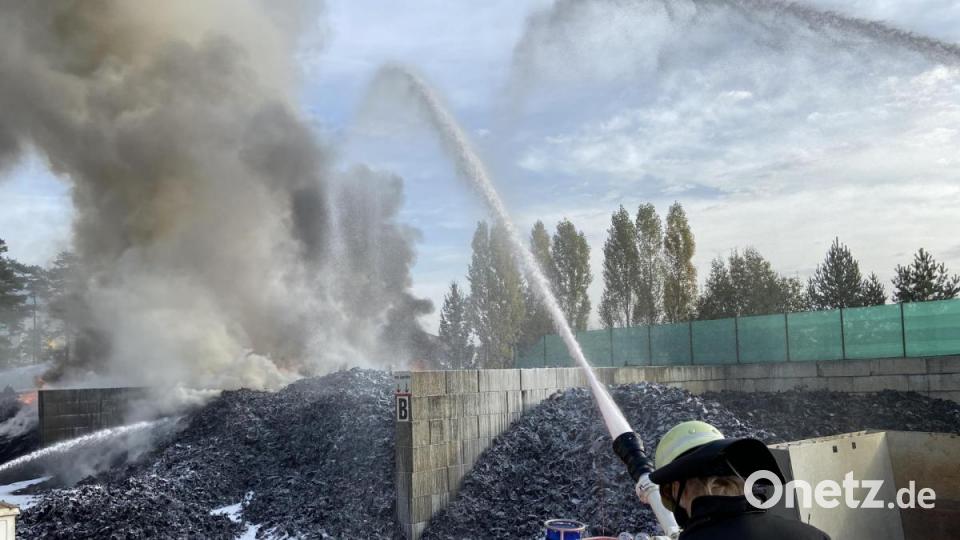 Brand Reifenverwertungsanlage Bild: Gustl Beer