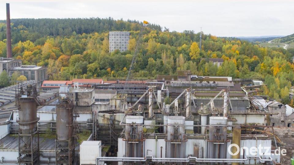 Die &quot;kopflosen&quot; Gas-Fackeln der Maxhütte in Sulzbach-Rosenberg. Bild: Thilo Hierstetter