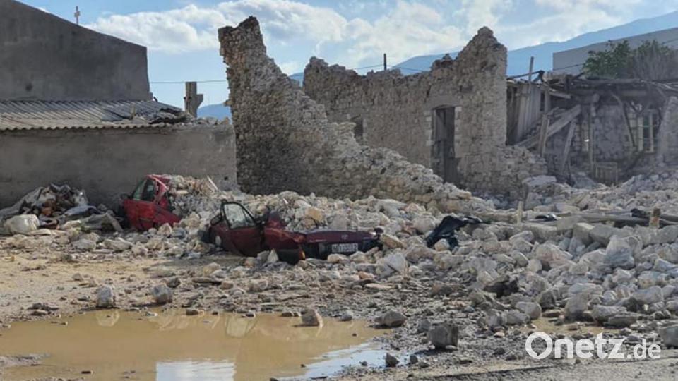 Ein starkes Erdbeben in der Ägäis hat in der Westtürkei und auf den griechischen Inseln am Freitag für große Zerstörung gesorgt. Mehrere Menschen starben; es kam zu Tsunamis. Bild: Eurokinissi