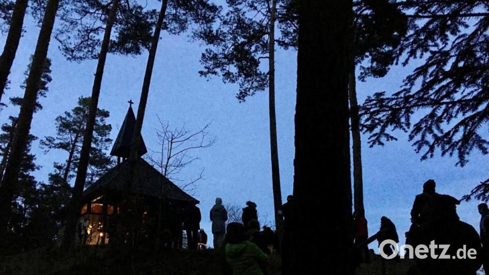 Eine Hubertusmesse fand am Buchberg statt. Bild: Sabine Weiß/exb