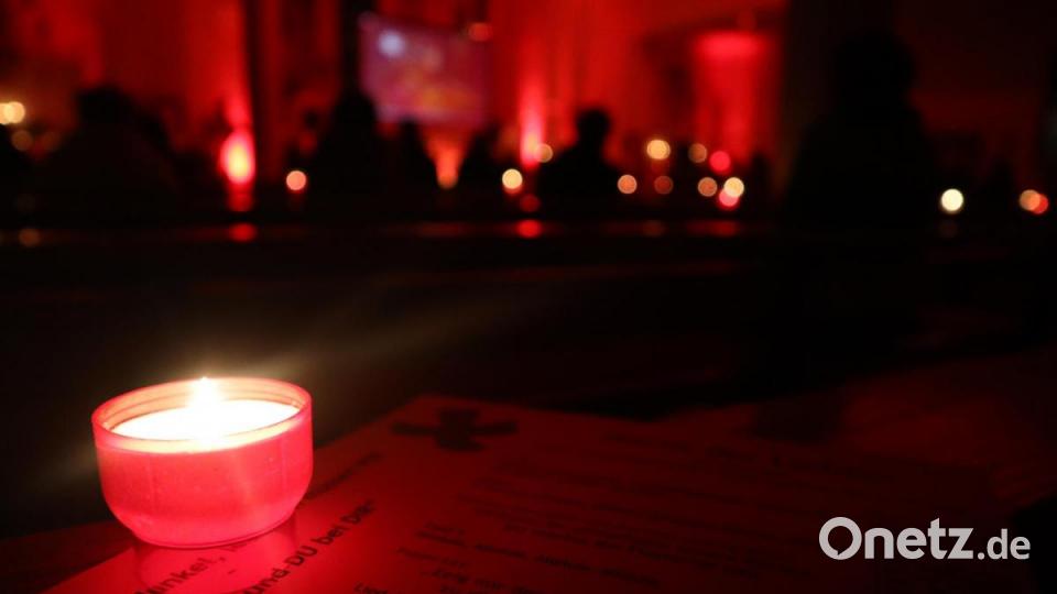 Gesänge aus Taizé luden zum Mitsingen und zum Innehalten ein. Bild: wrm