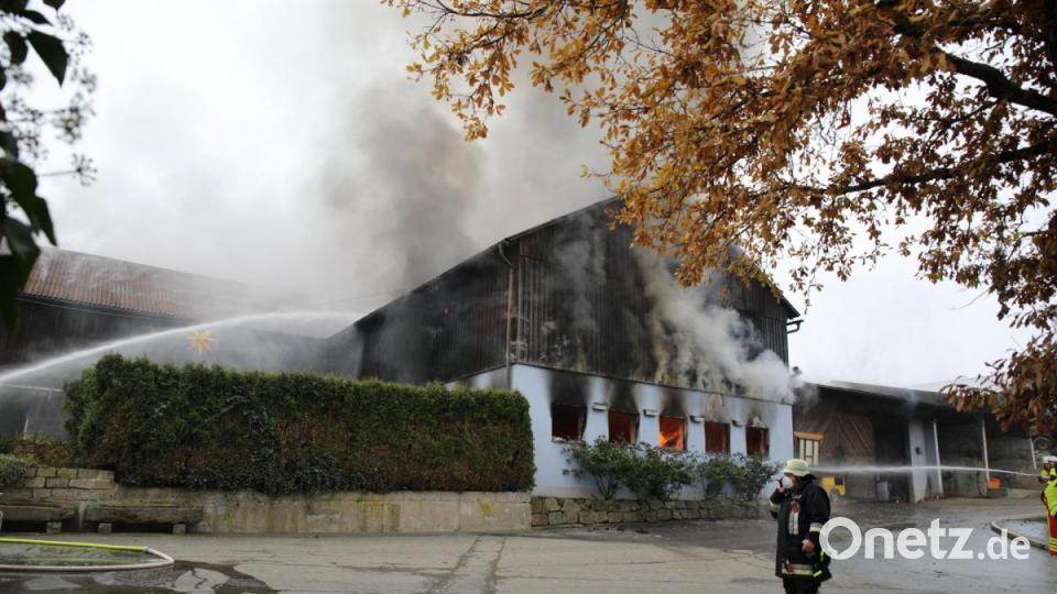 In Erbendorf hat eine landwirtschaftliche Halle gebrannt. Bild: njn