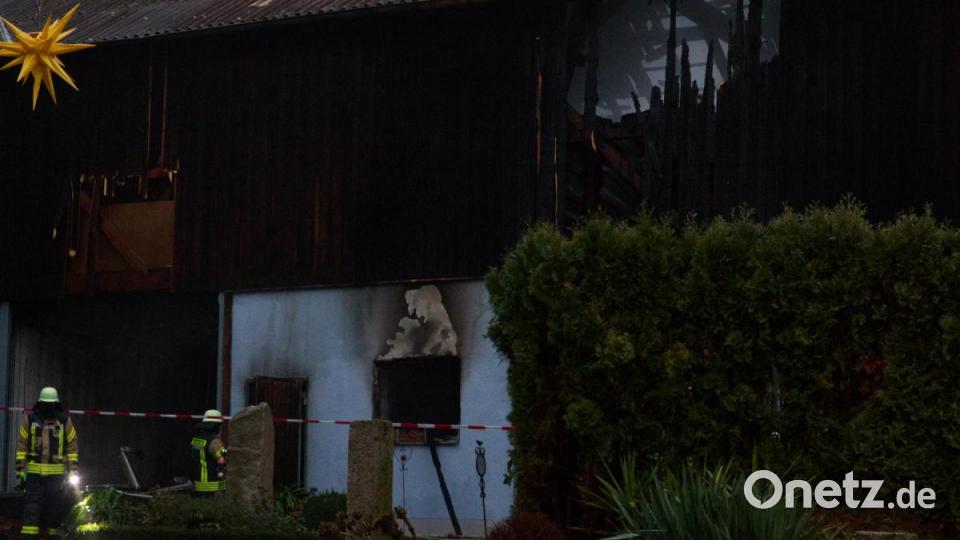 In Erbendorf hat eine landwirtschaftliche Halle gebrannt. Bild: njn