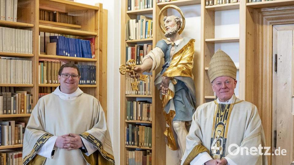 Diakon Markus Bäumler und der Augsburger Weihbischof Anton Losinger. Bild: Br. Cassian Jakobs OSB