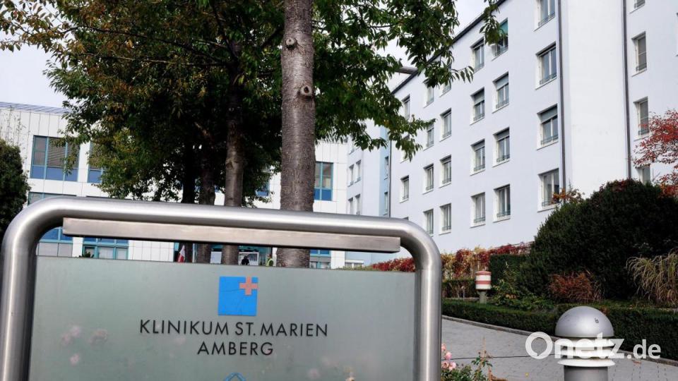 Eine der augenfälligsten Corona-Folgen für das Klinikum St. Marien ist, dass derzeit keine Besucher im Krankenhaus erlaubt sind. Bild: Stephan Huber