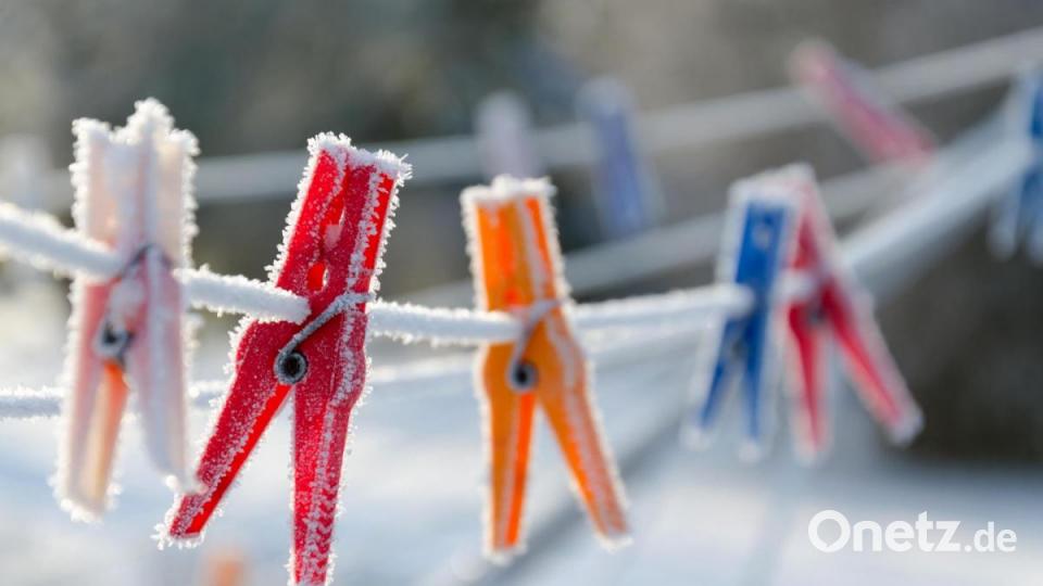 Heiligabend oder über den Jahreswechsel Wäsche aufhängen bringt Unglück. Davon sind ältere Oberpfälzer noch heute überzeugt. Bild: Piotr Wawrzyniuk – stock.adobe.com