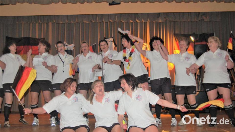 Jubel nach der gewonnenen Fußball-Weltmeisterschaft im Fasching 2007. Symbolbild: rgr