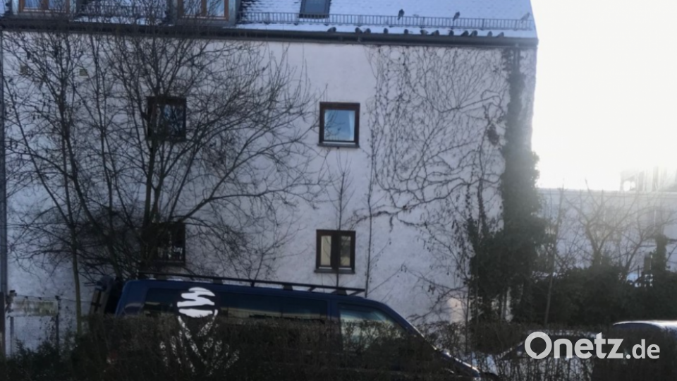 Leider war der Regensburger Schneemann nicht so trinkfest. Bild: exb/Harald Paschke