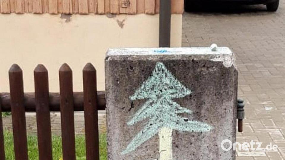 Krummennaaber Maibaum Malaktion Bild: nza