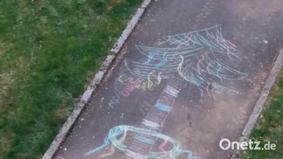 Krummennaaber Maibaum Malaktion Bild: nza