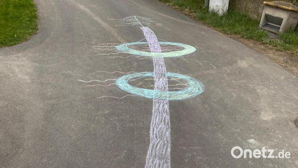 Krummennaaber Maibaum Malaktion Bild: nza
