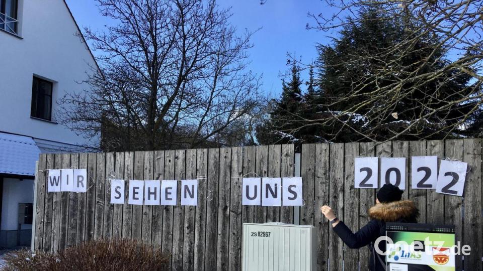&quot;Wir sehen uns 2022!&quot;, heißt es beim Fasching in Freudenberg. Bild: gri