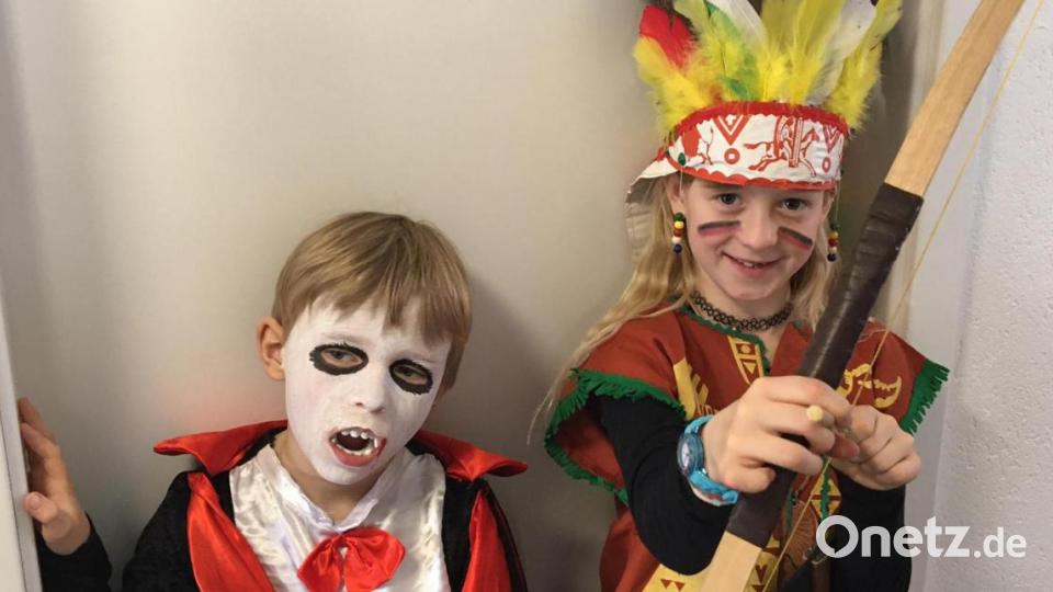 Nochmal Lena und Elia – als Vampir und Häuptling. Bild: Susanne Tschirky