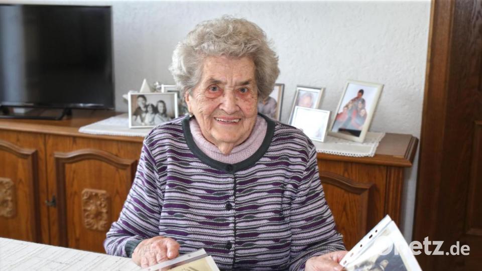 Mit ihren 85 Jahren erinnert sich Mathilde Wiesent noch gerne an den Faschingsdienstag 1953 zurück. Bild: njn