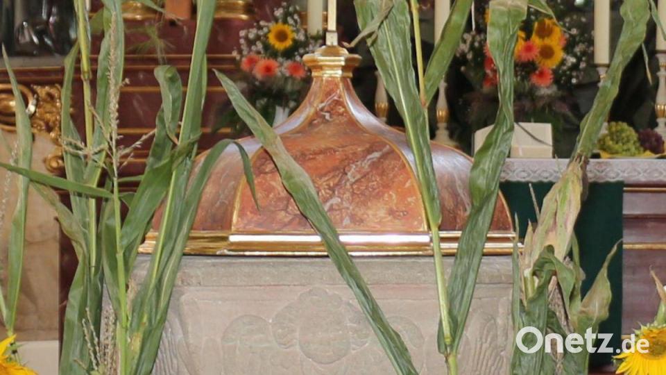 Der Taufstein war sehr beliebt und hätte mehrfach bei den Engelpatenschaften vergeben werden können. Bild: rpp