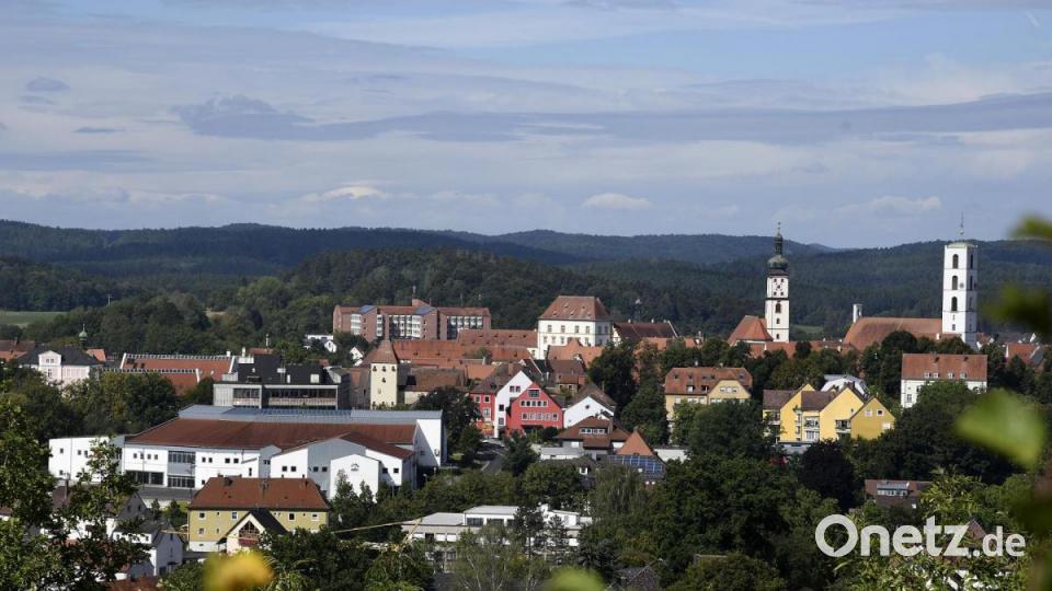 Blick über Sulzbach-Rosenberg mit dem Liliencenter im Vordergrund. Archivbild: Petra Hartl