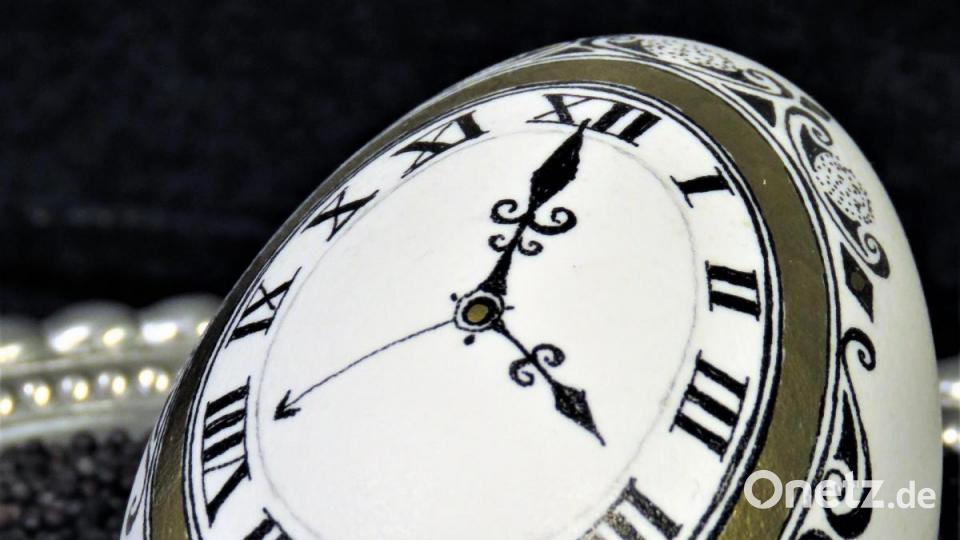 „Die Eieruhr“: Auch dieses außergewöhnliche Stück stammt aus der Sammlung von Sabine Heibl. Sie besitzt inzwischen über 300 wertvolle Exponate, die teils sehr alt sind. Bild: ubb