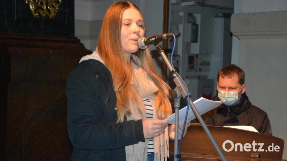 Musikalisch wurde der Kino-Gottesdienst von Jenny Bäumler und Andreas Sagstetter gestaltet. Bild: jr