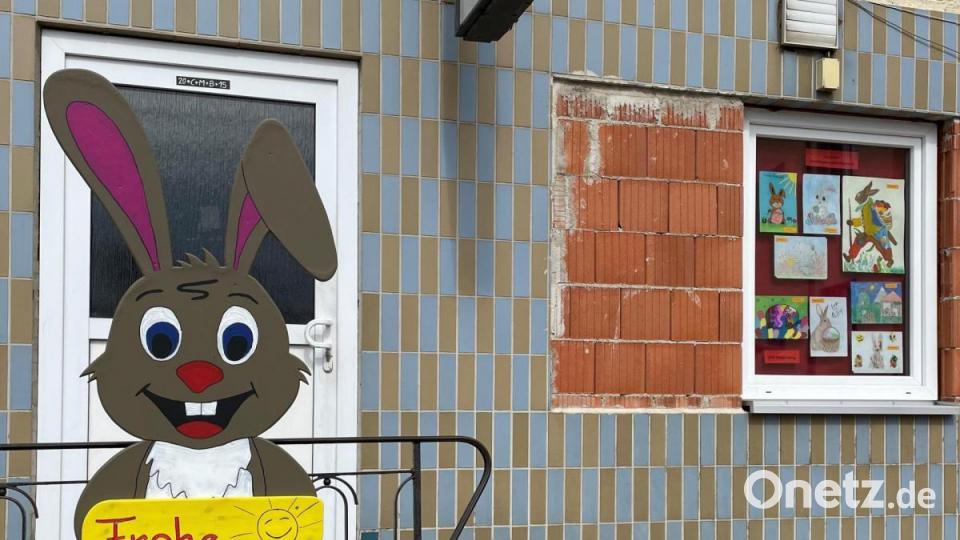 Im Fenster von Murphy´s Pilsstube sind die Gewinnerbilder ausgestellt. Bild: Eichl