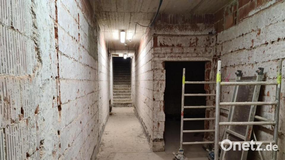 Die Wände des Kellers und der Umkleiden sind komplett freigelegt. Bild: sne