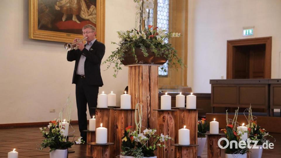 Gedenken an die Opfer der Corona-Pandemie in der Basilika St. Martin mit anschließendem stillen Gedenken im großen Rathaussaal. Bild: Wolfgang Steinbacher
