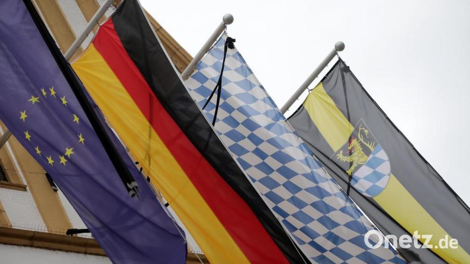 Gedenken an die Opfer der Corona-Pandemie in der Basilika St. Martin mit anschließendem stillen Gedenken im großen Rathaussaal. Bild: Wolfgang Steinbacher