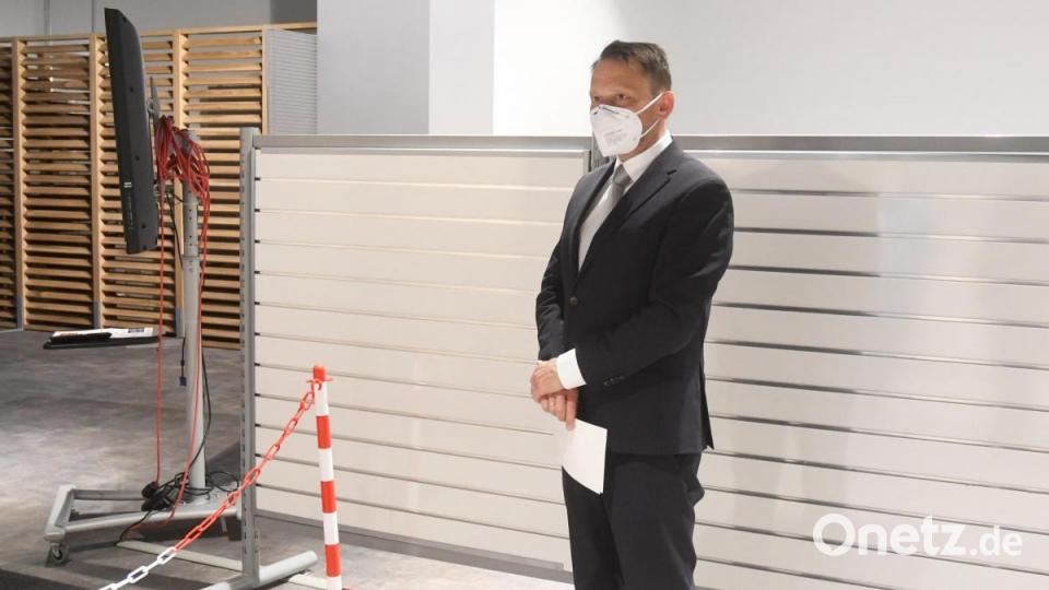 Schritt 3: Warten, bis man von einer Mitarbeiterin in die Abstrichkabine abgeholt wird Bild: Gabi Schönberger