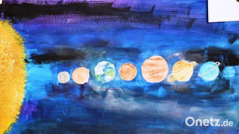 Malwettbewerb beim Verein Neue Zeiten zur Erinnerung an Juri Gagarins ersten bemannten Flug ins Weltall Bild:  Arkadii Voloshyn/exb