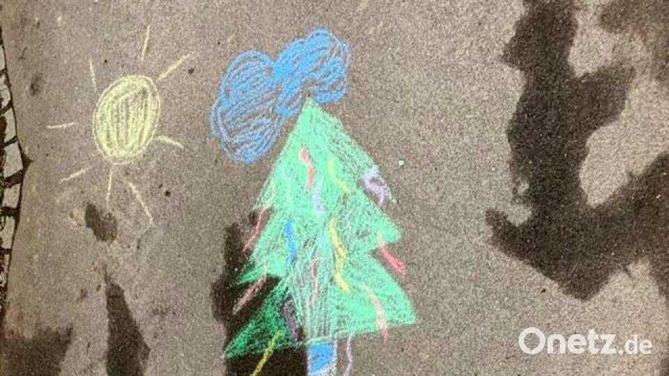 Krummennaaber Maibaum Malaktion Bild: nza