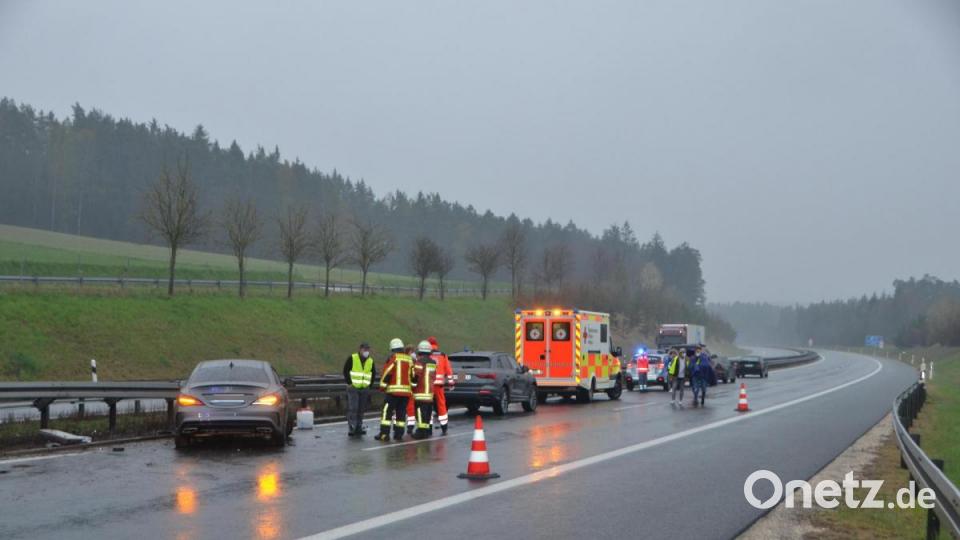 Bei Starkregen ereignete sich am Maifeiertag ein schwerer Verkehrsunfall auf der A6 bei Kötschdorf. Bild: dob