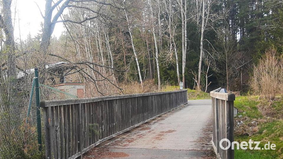 Die hölzerne Brück beim Goetz-Areal. Bild: ld