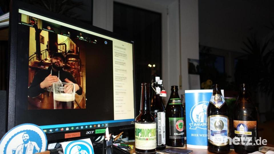 Fünf Biere enthielt das Verkostungspaket, darunter den von Wolfgang Scheidler gebrauten dunklen Zoigl. Bild: ui