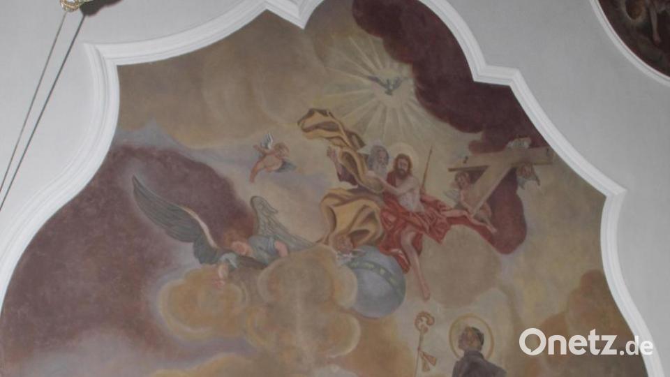 Herrliche Deckengemälde sind im Inneren der Kirche zu bewundern. Bild: soj