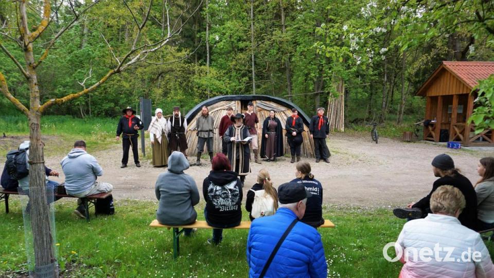 Das Finale - die Schauspieler beim Köhlerplatz. Bild: wec