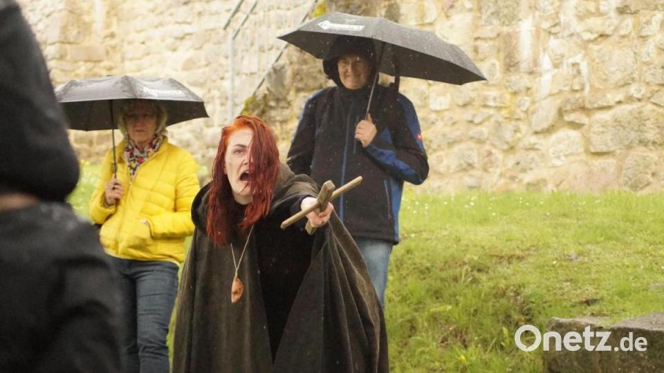 &quot;Ihr werdet alle katholisch werden&quot;, schrie die Frau. Auch die mehrmalig wechselnden Glaubensrichtungen kamen zur Sprache. Bild: wel