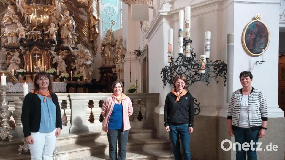 Monika Stahl, Frieda Zeitler, Birgit Kneidl und Irmi Schmidt (von links) sorgten für eine wunderbare musikalische Ausgestaltung des Gottesdienstes. Bild: rpp