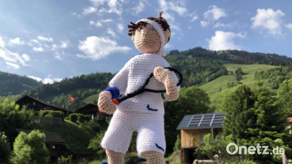 Kunst mit Nadel und Faden zeigt das Festival "Les Artisanales de Rosisinière - de fil en aiguille" im Schweizer Bergdorf Rossinière. Bild: eik